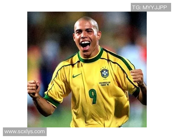 从古至今足球巨星的辉煌历程与排名解析